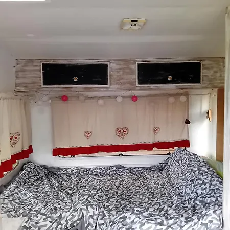 Campsite Caravane Le Fermier *